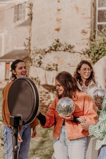 les-nanas-daisy-4028-scaled