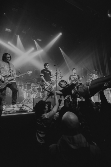 concert-neck-deep-paris-6027